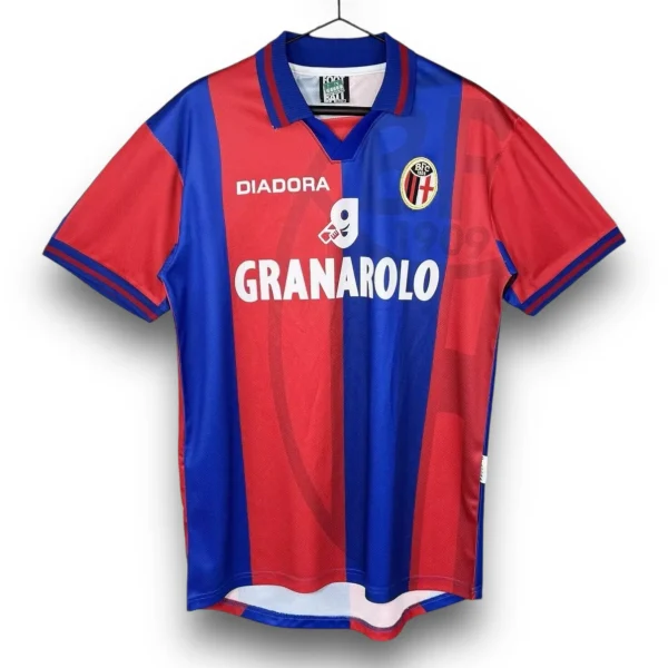 04A7184F-8128-4E4B-BB50-E7ADD040AC40.webp Camiseta Bologna 1997-1998 Local