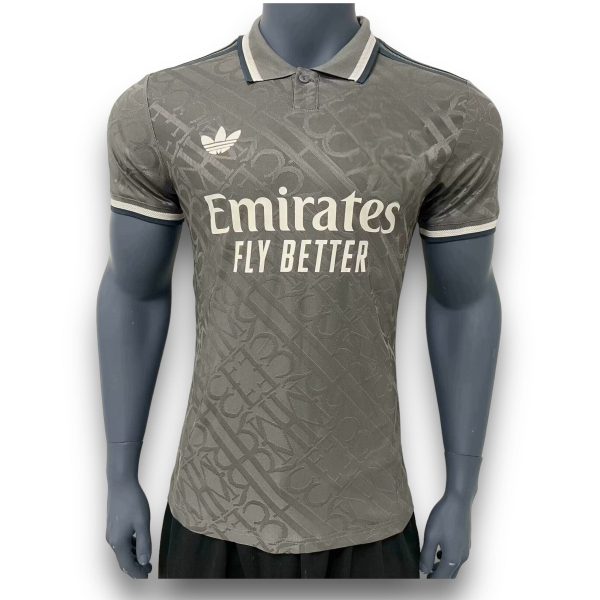 5D9AE9DF-821C-4482-A2AB-7AF76974DACA.jpg Camiseta Real Madrid 2024-2025 Alter. – Version Player