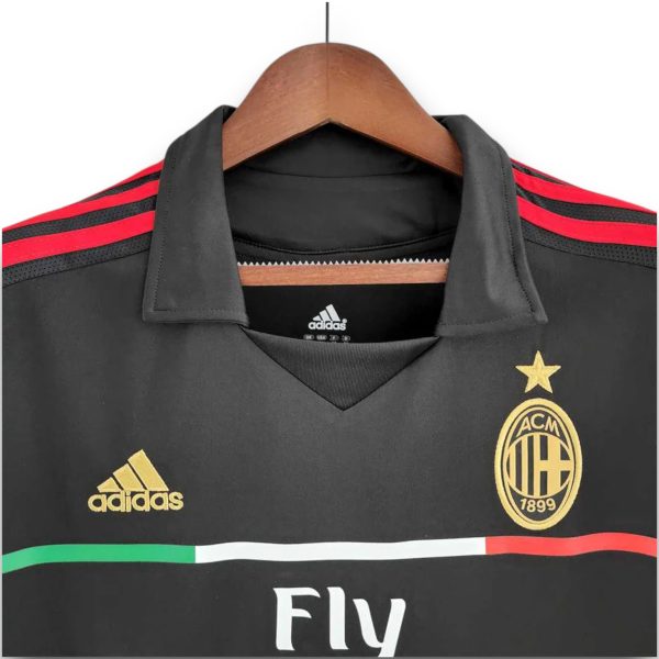 7773996f-Photoroom.jpg Camiseta AC Milan 2011-2012 Alternativa