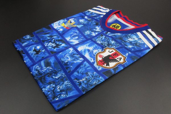 7786d4e7-scaled-1.jpg Camiseta Japón Azul – Versión Dragon Ball Pro Player