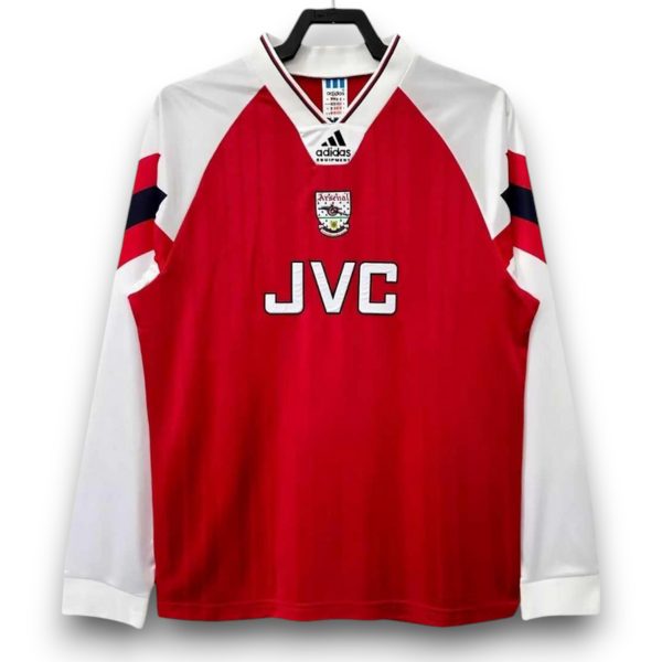 8cbfd0_654f5a464fb34d378bf79da74f009a37mv2-Photoroom.jpg Camiseta Arsenal 1992-1994 Local Manga Larga