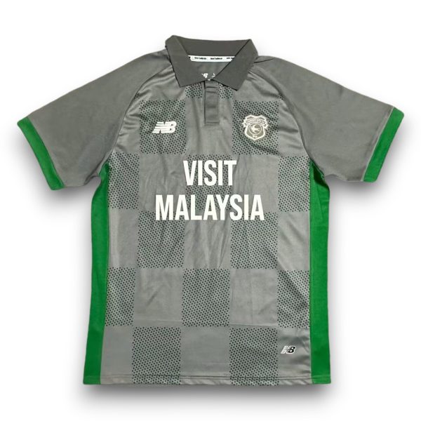 93d16c78.jpg Camiseta Cardiff City 2024-2025 Visitante