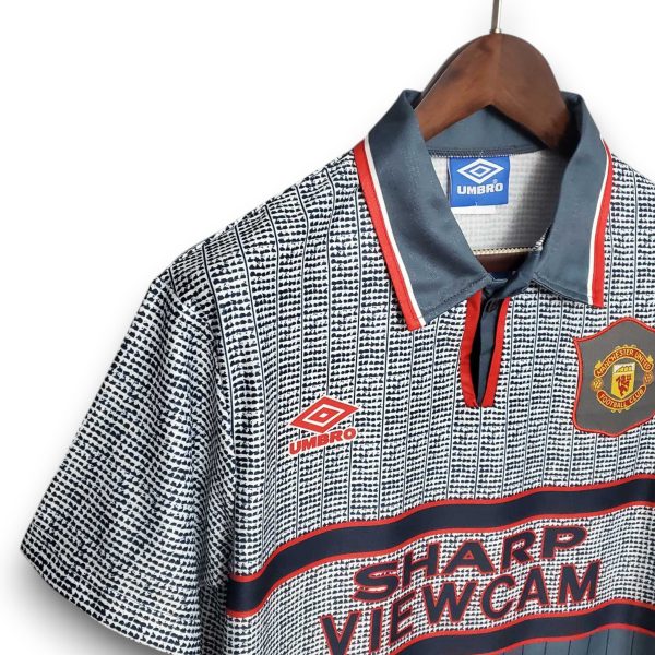 95-96-visitan-Photoroom.jpg Camiseta Manchester United 1995-1996 Visitante