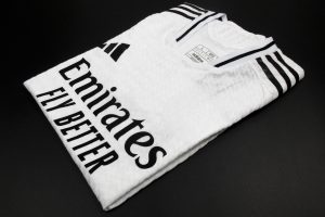 A7E0E1C0-B98E-4134-B165-F075F38D117C.jpg Camiseta Real Madrid 2024-2025 Local – Version Pro Player