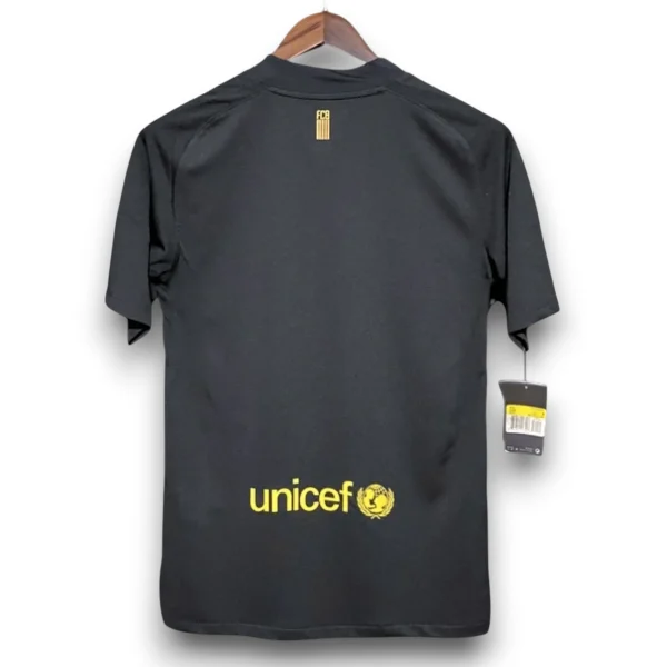 IMG-5520_21b7bb08-b56d-4bb3-94df-ec602d3d6547-Photoroom.webp Camiseta Barcelona 2012-2013 Alternativa