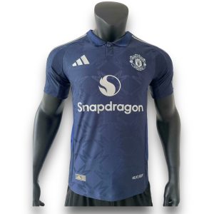 IMG-9494_2c41a0d3-ab30-4922-9911-80c26e07b65d.jpg Camiseta Manchester United 2024-2025 Visitante – Version Pro Player