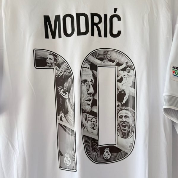IMG_9747-Photoroom.jpg Camiseta Real Madrid 2025-2026 Especial Modric