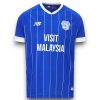 J9NJhOmieIAoy0s-Photoroom.jpg Camiseta Cardiff City 2025-2026 Local