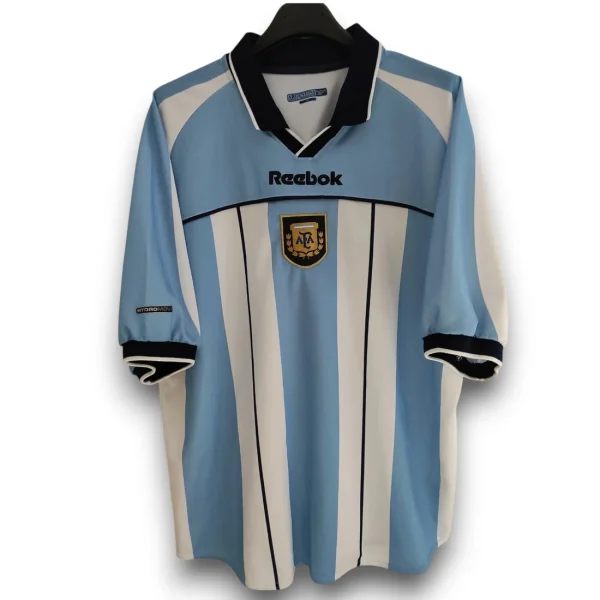 argentina-01-local.webp Camiseta Argentina 2001 Local