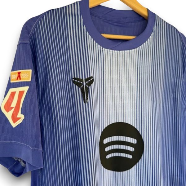 barcelona-25-26-portero-visitante_3-Photoroom.jpg Camiseta Barcelona 2025-2026 Portero Visitante – Version Pro Player