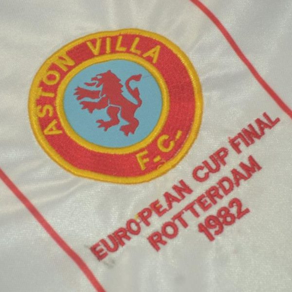 camiseta-aston-villa-1982-uefa-final-Photoroom.jpg Camiseta Aston Villa 1981-1982 Visitante