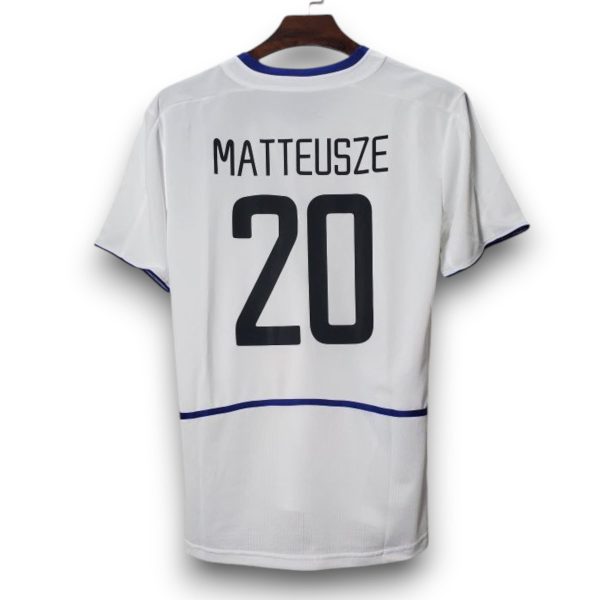 camiseta-inter-milan-segunda-equipacion-retro-clasica-2002-2003-1-Photoroom.jpg Camiseta Inter de Milán 2002-2003 Visitante