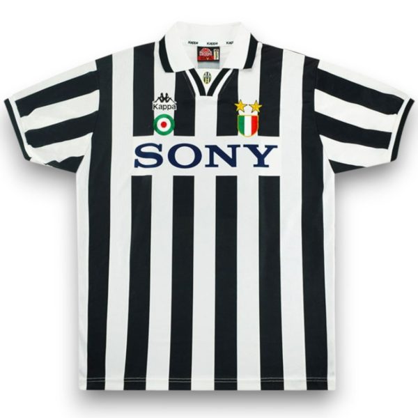 camiseta-juventus-95-96-local-Photoroom.jpg Camiseta Juventus 1995-1996 Local
