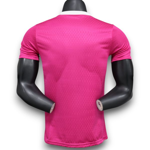 camiseta-madrid-rosa-24-252-Photoroom.jpg Camiseta Real Madrid 2025-2026 Especial Pink – Version Pro Player