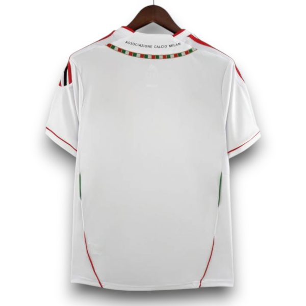 camiseta-milan-2011-dorsal-Photoroom.jpg Camiseta AC Milan 2011-2012 Visitante