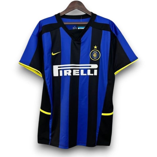 camiseta-retro-local-azul-negra-inter-milan-2002-2003-nike-1-b96490ead2a98534ce17413164810227-1024-1024-Photoroom.jpg Camiseta Inter de Milán 2002-2003 Local