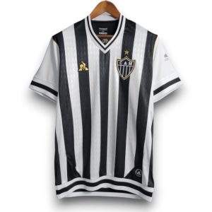 camiseta-retro-local-blanca-negra-atletico-mineiro-2020-lecoq-sportif-1-00a78cc93dcbe2c23717284205551413-1024-1024-Photoroom.jpg Camiseta Atlético Mineiro 2020 Local