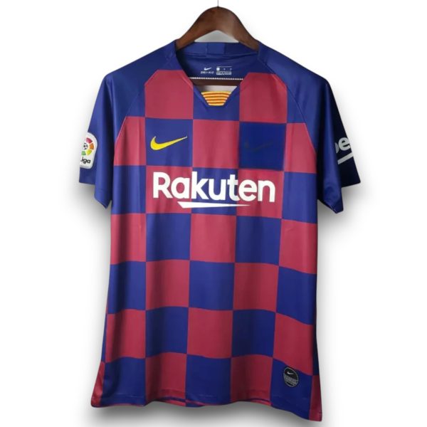 camiseta-retro-local-roja-azul-fcbarcelona-barcelona-2019-2020-nike-1-097d7354d214b8daa817154849670962-1024-1024-Photoroom-Photoroom.jpg Camiseta Barcelona 2019-2020 Local