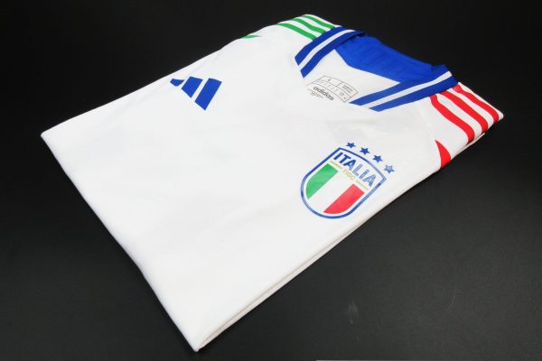 comprar-camiseta-futbol-italia-2024-visitante-pro-player-1-scaled-1.jpg Camiseta Italia 2024-2025 Visitante – Version Pro Player