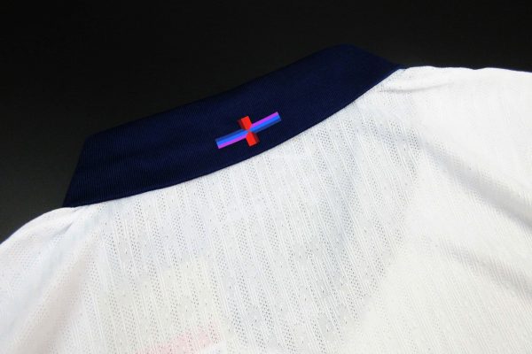 comprar-camiseta-futbol-pro-player-2024-2025-inglaterra-2-scaled-1.jpg Camiseta Inglaterra 2024-2025 Local – Version Pro Player