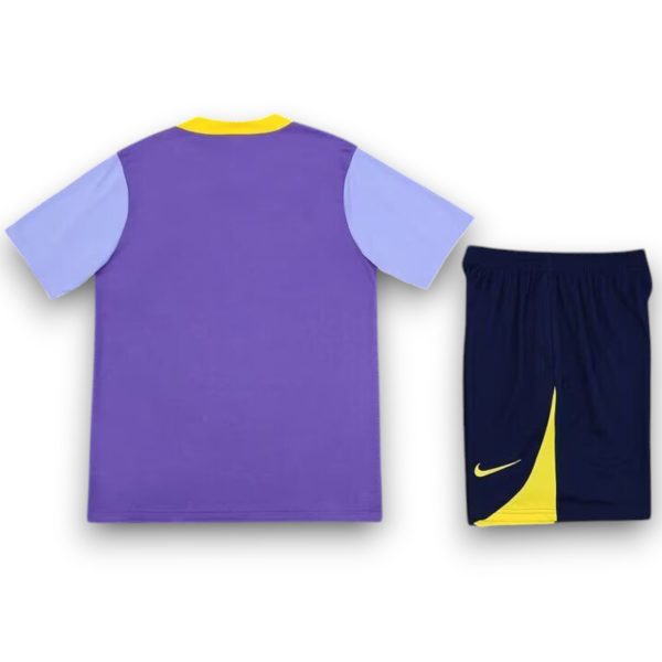 conjunto-entrenamiento-atletico-madrid-2025-26-lila-Photoroom.jpg Conjunto Atlético de Madrid 2025-2026 Visitante – Entrenamiento