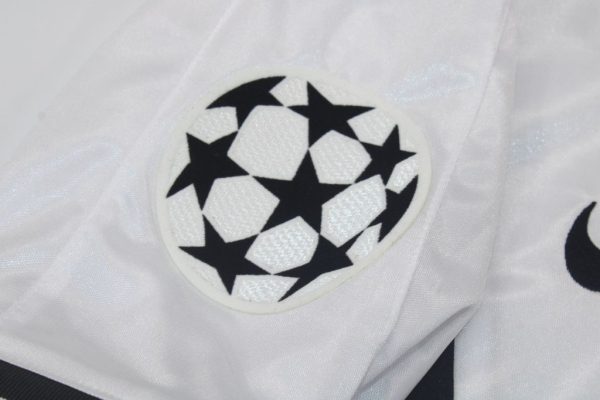 e379d742.jpg Camiseta Valencia CF 2000-2001 Local Final Champions