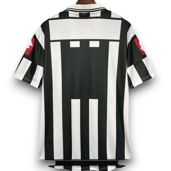 ea5db9d0-Photoroom.jpg Camiseta Juventus 2001-2002 Local