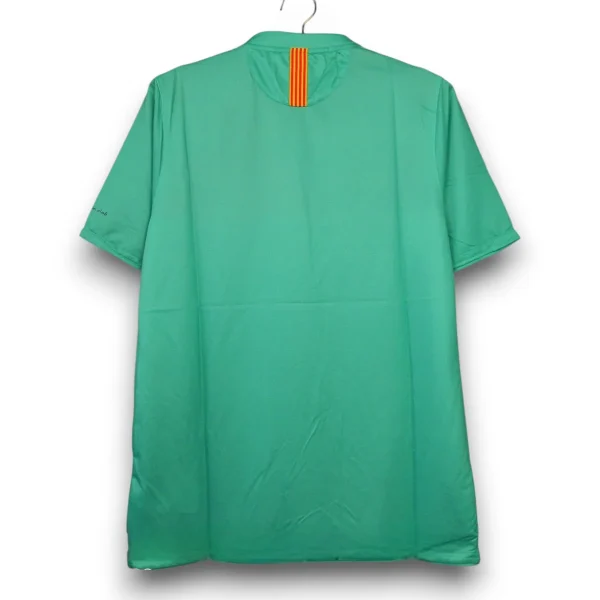 image_58b54d46-4e8a-44ac-a436-e21da67930f8-Photoroom-1.webp Camiseta Barcelona 2010-2011 Visitante