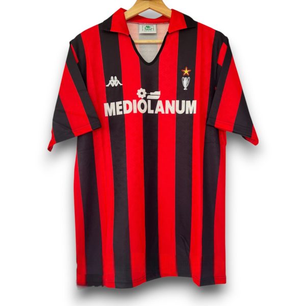 image_5e1fe0e3-7f7b-4d66-94b7-176e521bf39a-Photoroom.jpg Camiseta AC Milan 1989-1990 Local