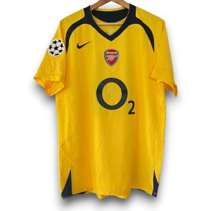 image_866bb6f9-ca1b-426b-b374-58250f78d693-Photoroom.jpg Camiseta Arsenal 2005-2006 Visitante