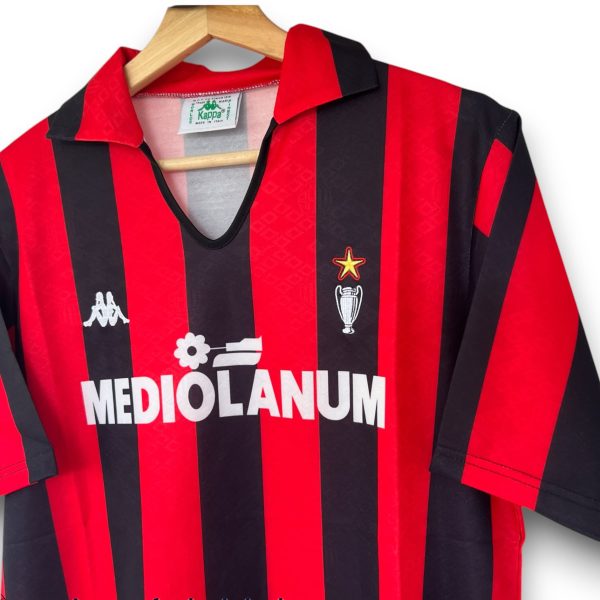 image_cb69ff9c-5601-4a87-bd50-d45b4e5a98f5-Photoroom.jpg Camiseta AC Milan 1989-1990 Local