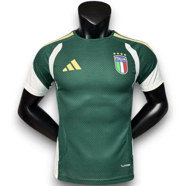 italia-26-entrenamiento-pro-player.webp Camiseta Italia 2025-2026 Alternativa Entrenamiento – Version Pro Player