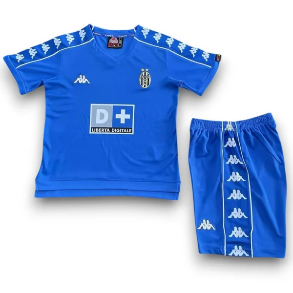 jv-99-00-blue-away-kid-kit.webp Camiseta Juventus 1999-2000 Visitante