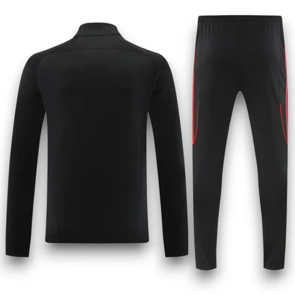 lvp-25-26-visitante-chandal1.webp Chándal LVP 2025-2025 Local – Entrenamiento