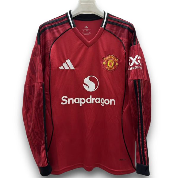 man-u-25-26-home-long-sleeve-S-4XL-Photoroom.jpg Camiseta Manchester United 2025-2026 Local Manga Larga