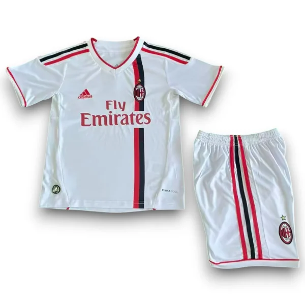 milan-11-12-visitante.webp Camiseta AC Milan 2011-2012 Visitante
