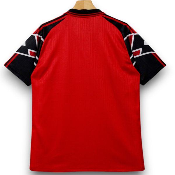 milan-97-98-red-4th-away1-Photoroom.jpg Camiseta AC Milan 1997-1998 Alternativa 4th